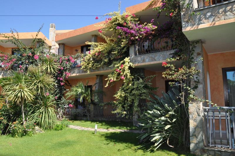 فيلاّسيمِيوس Palm Village المظهر الخارجي الصورة