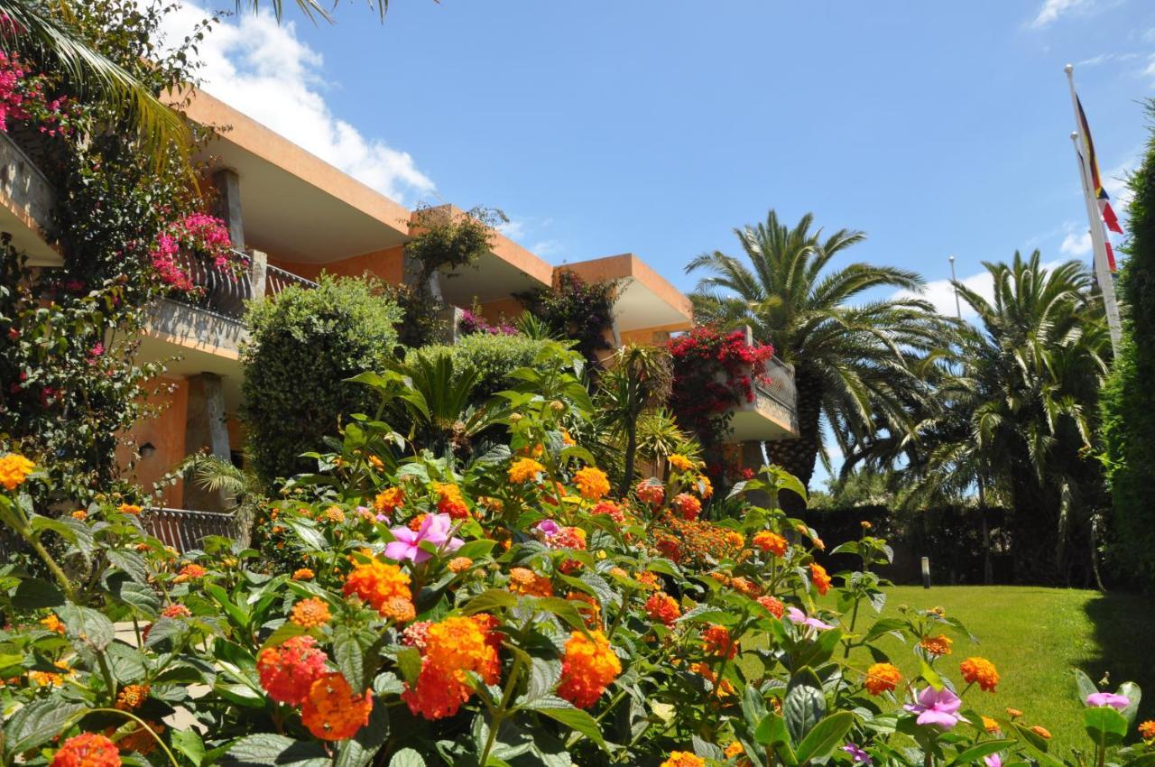 فيلاّسيمِيوس Palm Village المظهر الخارجي الصورة